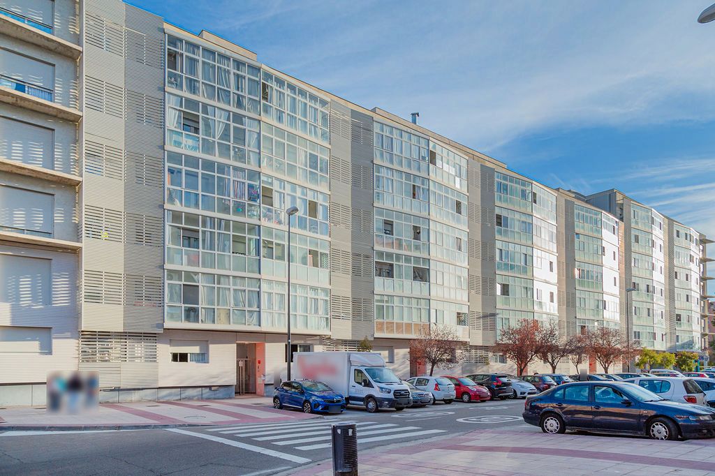 Exterior view of Garage for sale in  Zaragoza Capital