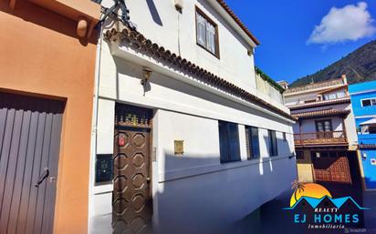 Exterior view of Country house for sale in La Orotava  with Terrace, Storage room and Furnished