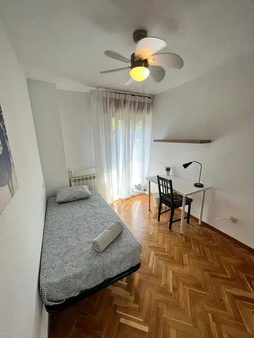 Habitación en Calle de Simancas, 58, Almenara -Ventilla