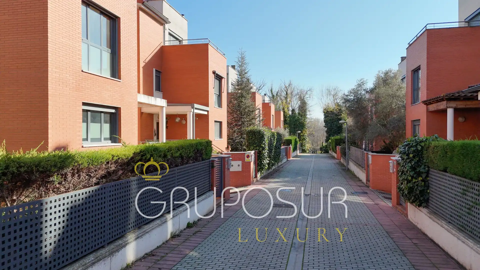 Exterior view of Detached homes for sale in Valladolid Capital  with Heating, Private garden and Parquet flooring