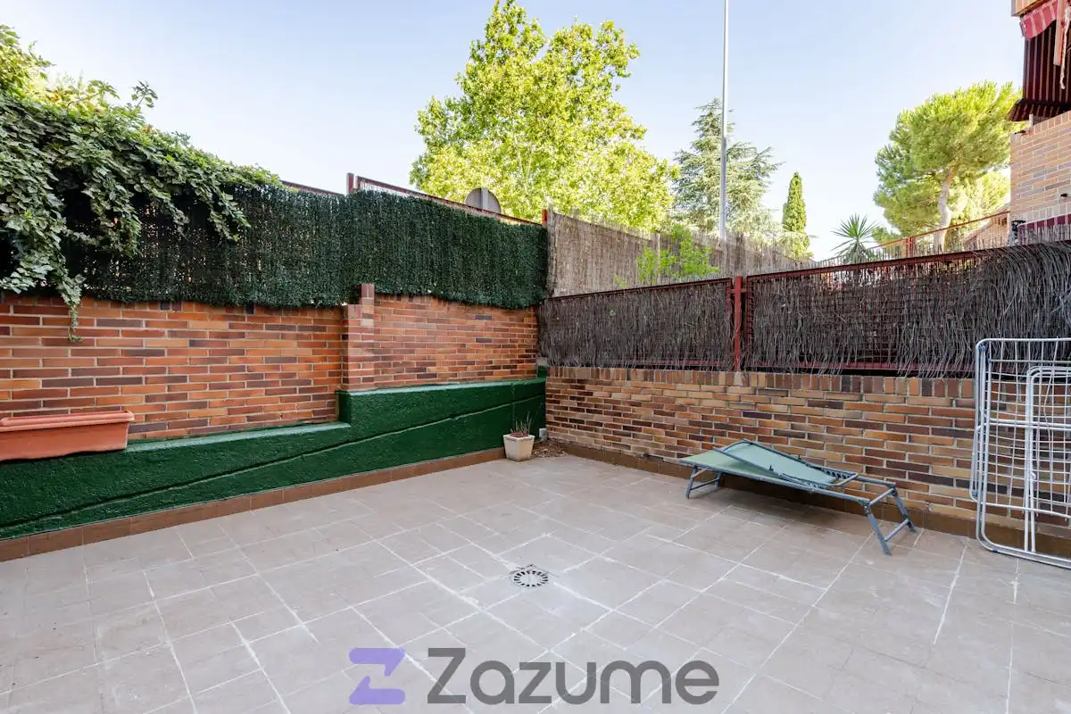 Terraza de Estudio de alquiler en Majadahonda con Calefacción, Jardín privado y Parquet