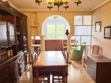 Flat with lift for sale in Calle de Illescas