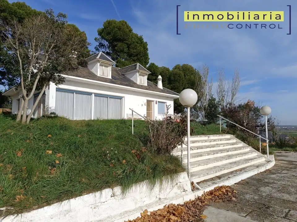 Chalet con terraza en venta en Calle Río Aragón 4, imagen 75