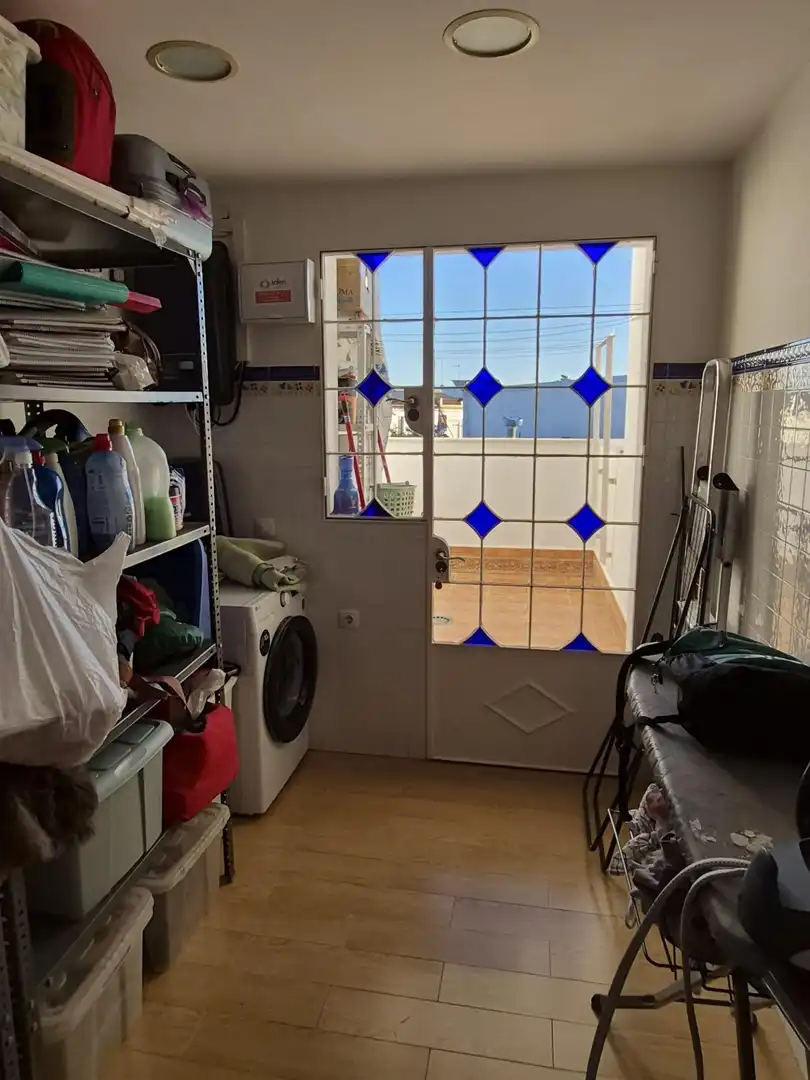 Cocina de Casa adosada en venta en Pilas con Aire acondicionado, Terraza y Trastero