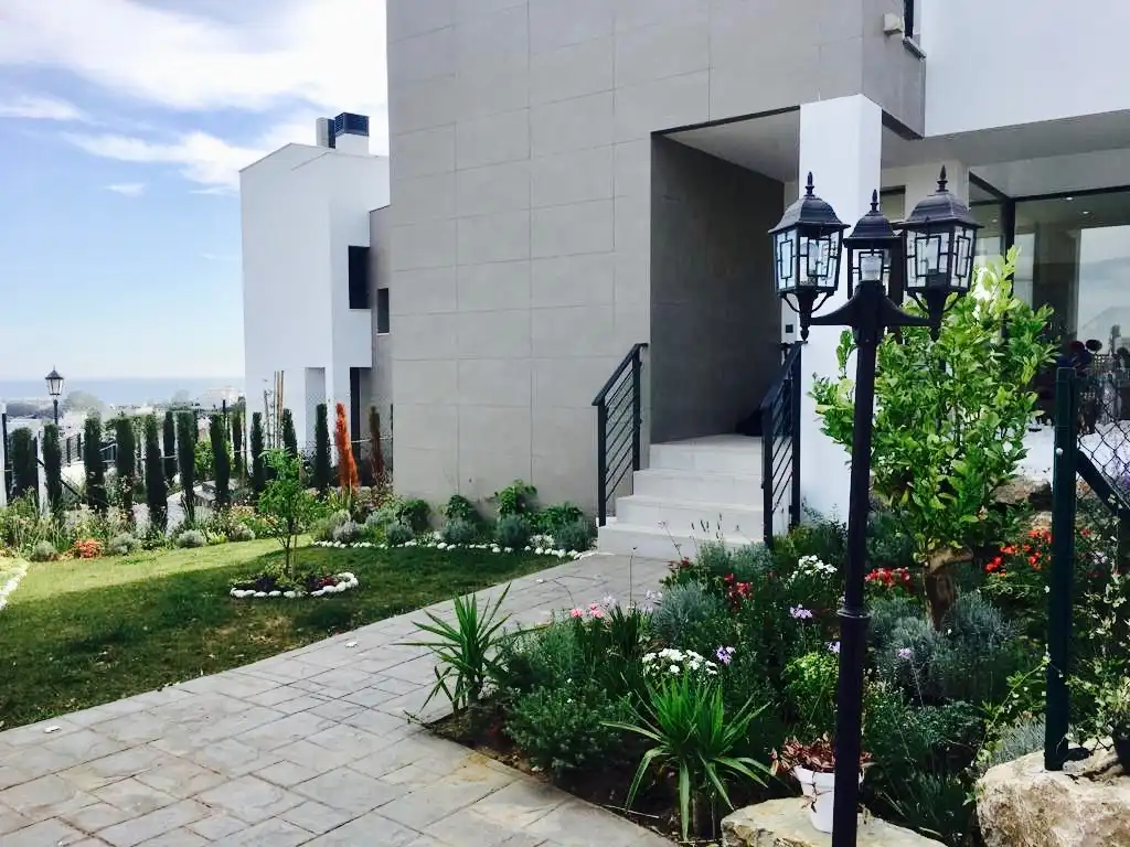 Exterior view of Houses for rent in Estepona  with Air Conditioner, Private garden and Swimming Pool