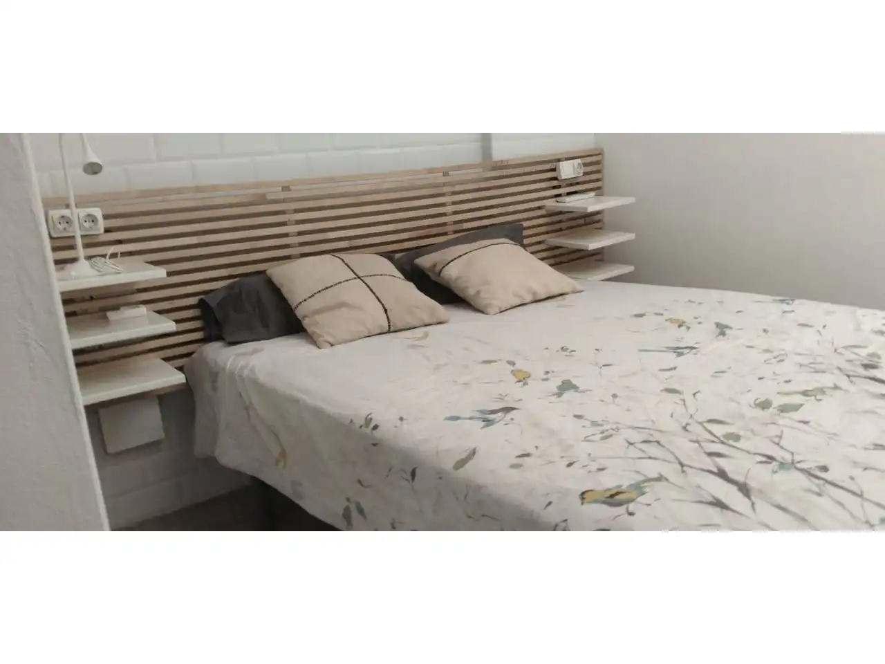 Schlafzimmer von Loft zur Miete in Valencia mit Klimaanlage und Möbliert