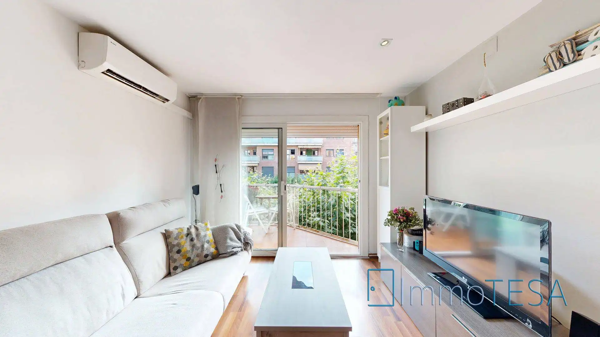 Sala de estar de Piso en venta en Barberà del Vallès con Aire acondicionado, Calefacción y Parquet