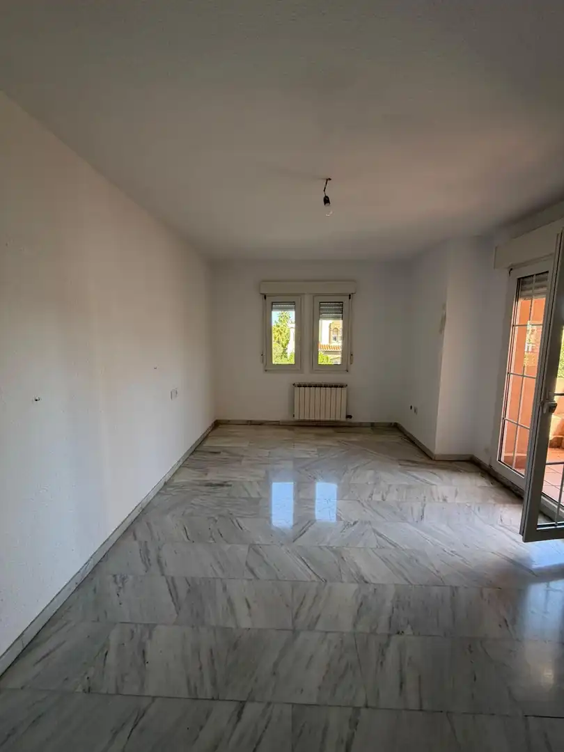 Sala de estar de Casa o chalet de alquiler en Ogíjares con Calefacción, Jardín privado y Piscina