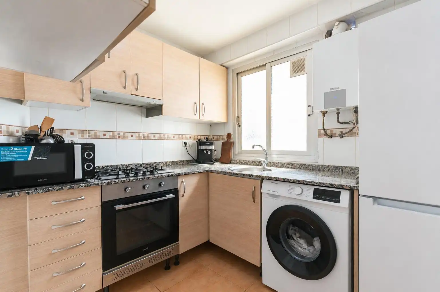 Kitchen of Flat for sale in Valencia  with Air Conditioner