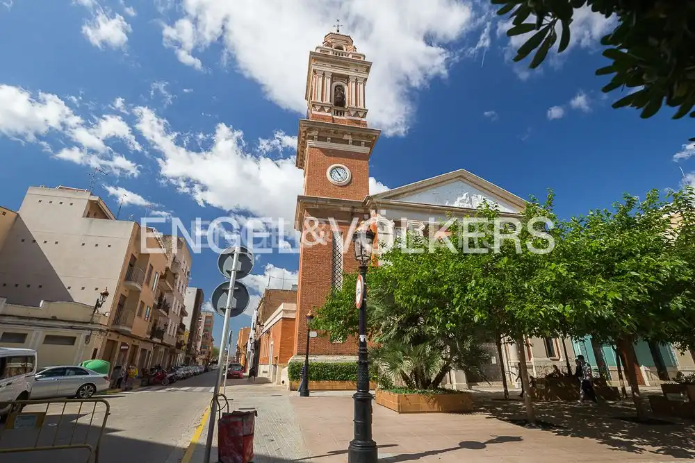 Vista exterior de Piso en venta en Tavernes Blanques con Aire acondicionado, Calefacción y Terraza