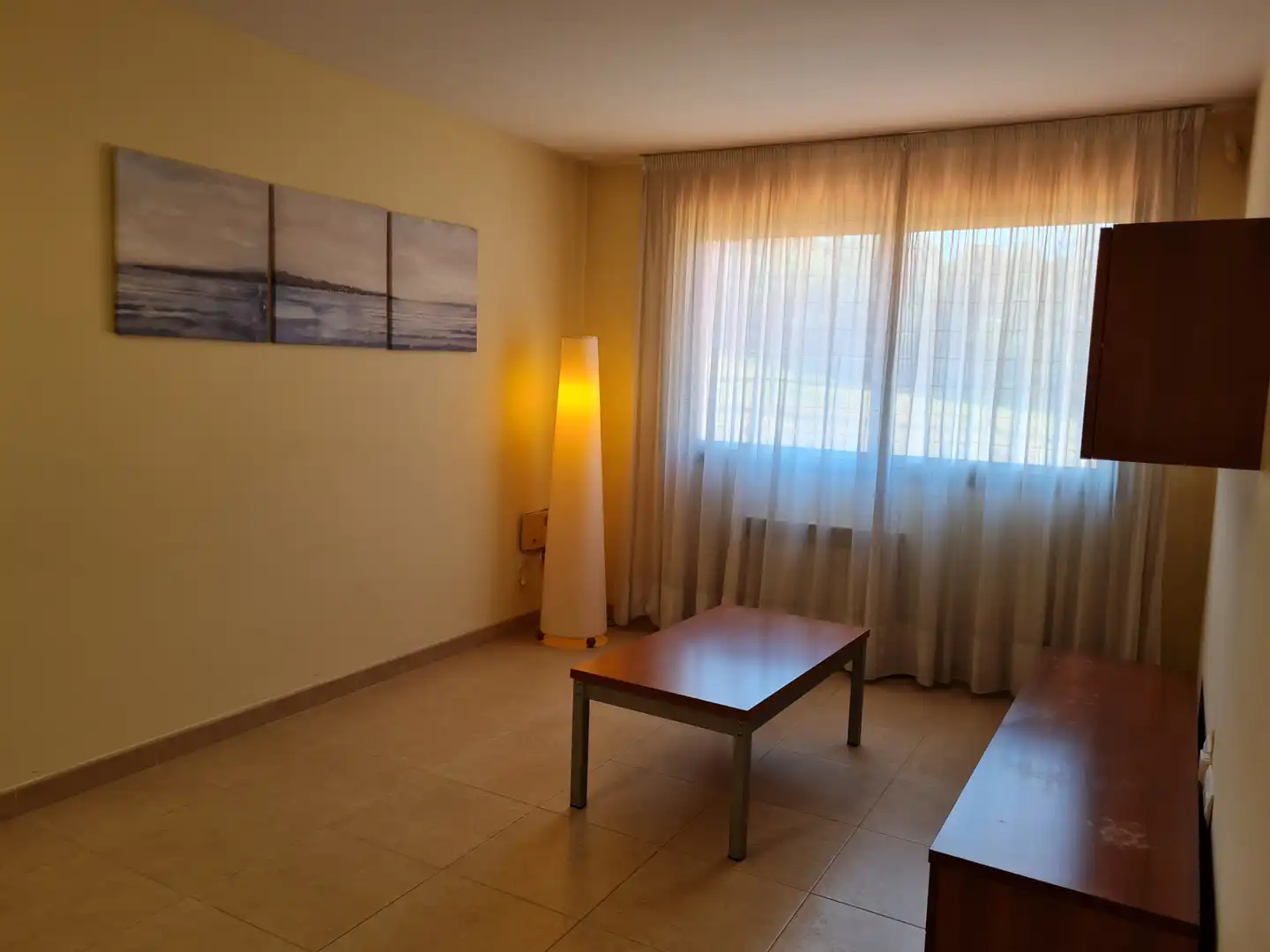 Sala de estar de Piso de alquiler en Girona con Calefacción, Amueblado y Horno
