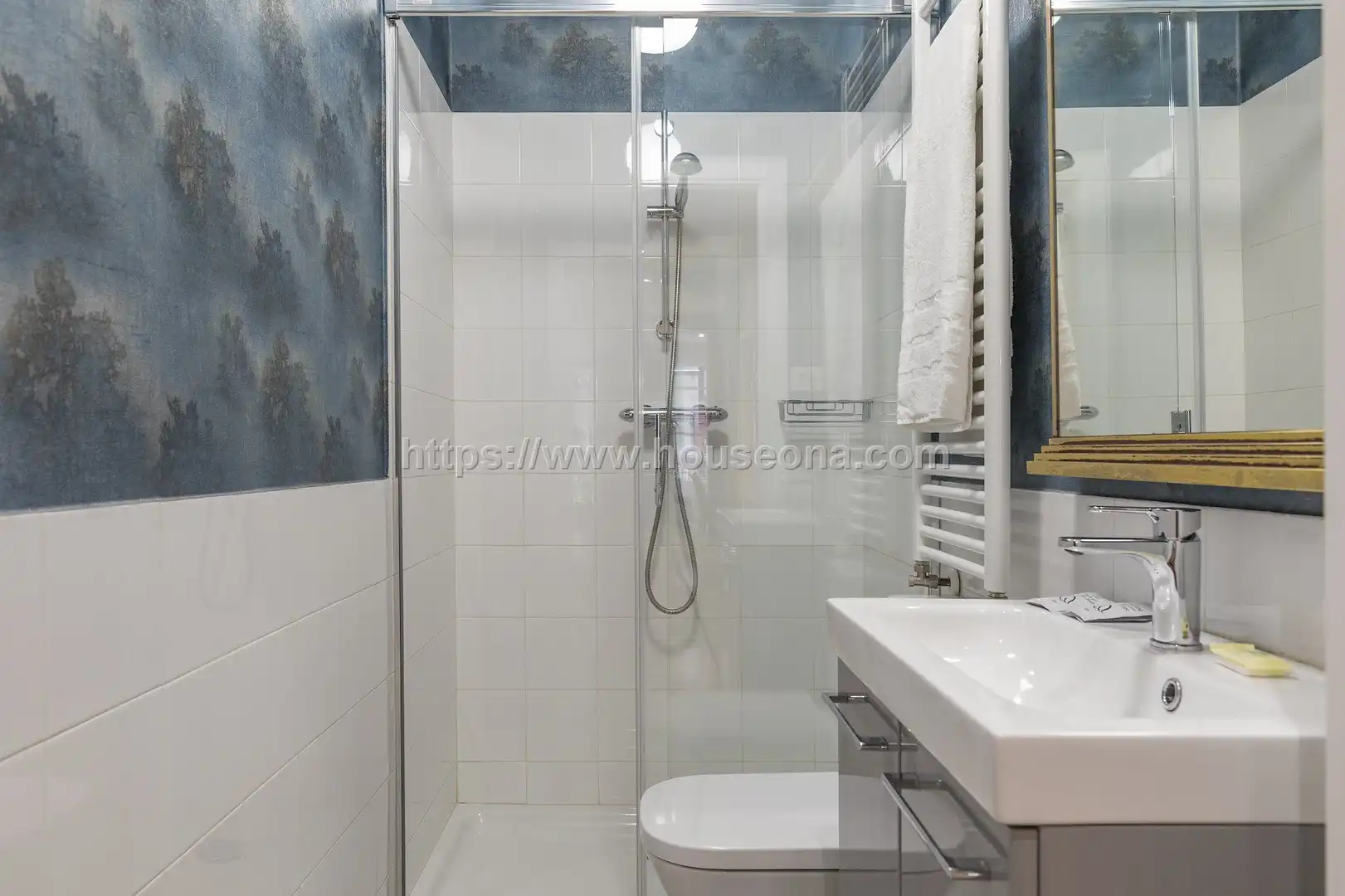 Bathroom of Flat for rent in Bilbao 