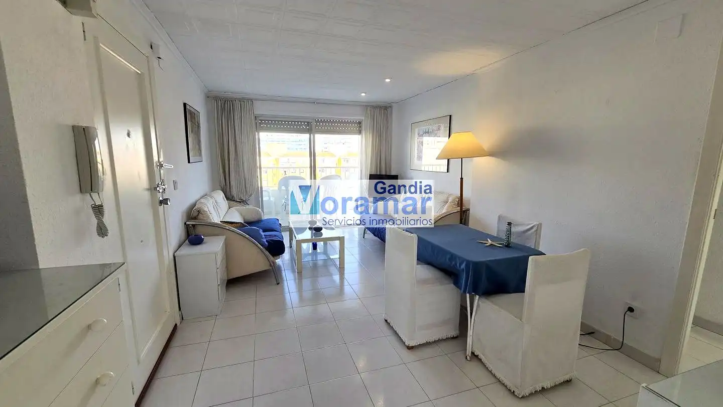 Apartament de lloguer en Gandia amb Terrassa, Moblat i Piscina comunitària