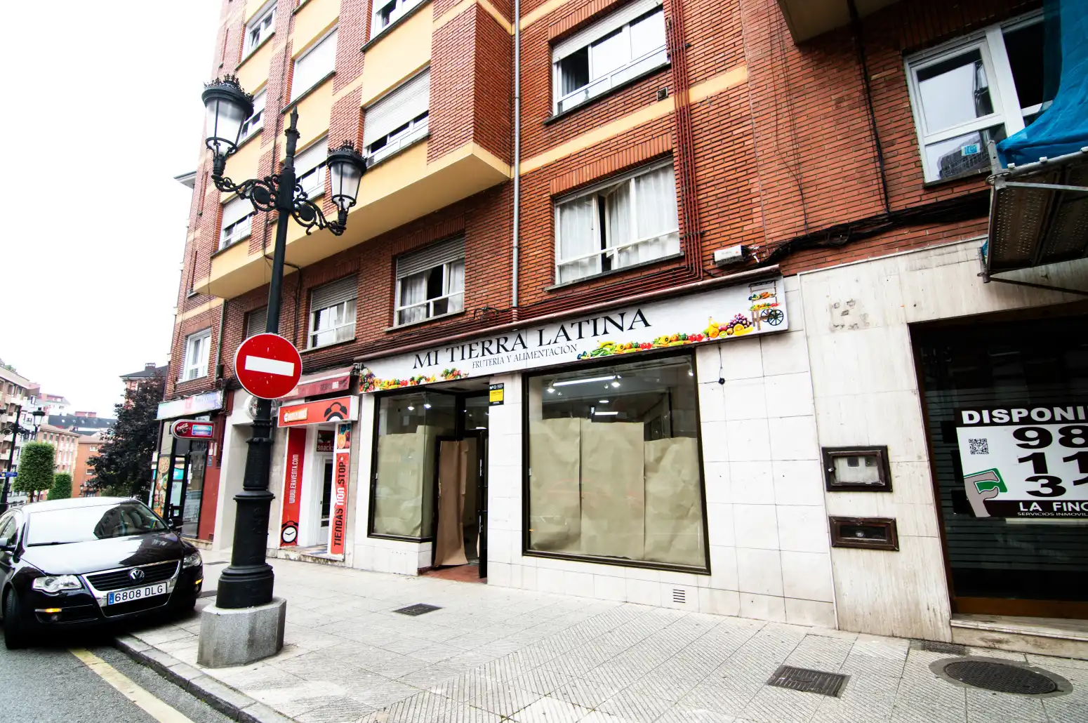 Vista exterior de Local de lloguer en Oviedo 