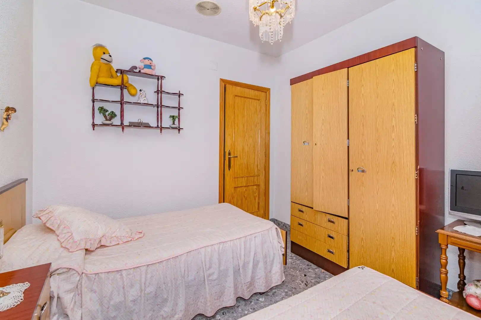 Habitación de Casa o chalet en venta en Peligros con Terraza, Piscina y Amueblado