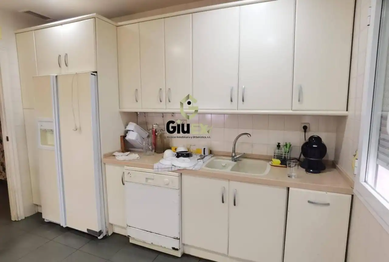 Piso con ascensor en venta en Santa Marina, imagen 7