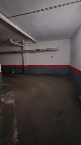 Garaje en Alquiler en Calle de Valderrey, 3 en Valdezarza