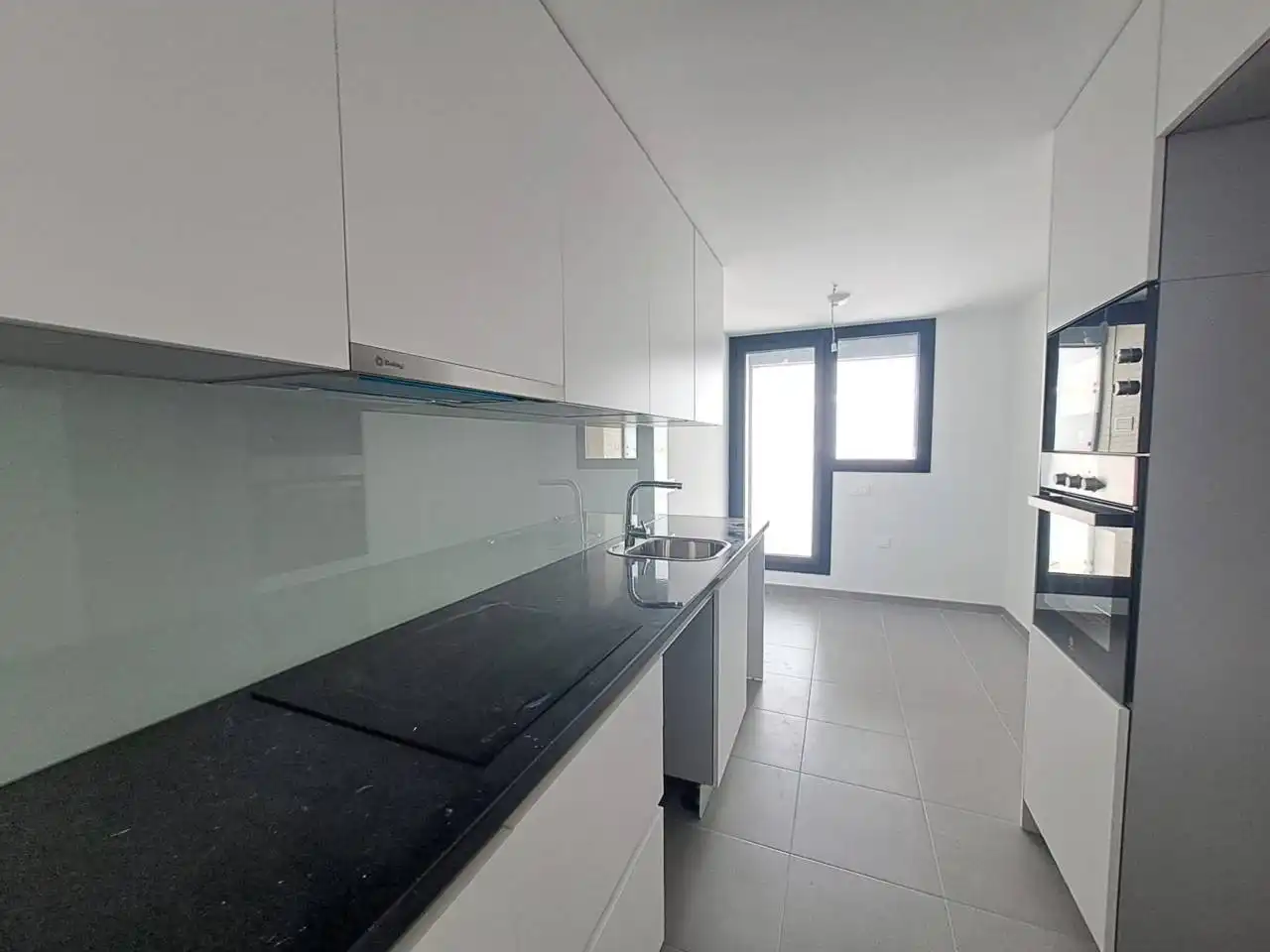 Cuina de Pis en venda en Burgos amb Calefacció, Parquet i Terrassa