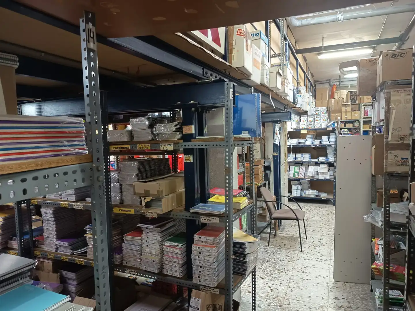 Local en venta en Alicante / Alacant con Aire acondicionado, Internet y Alarma