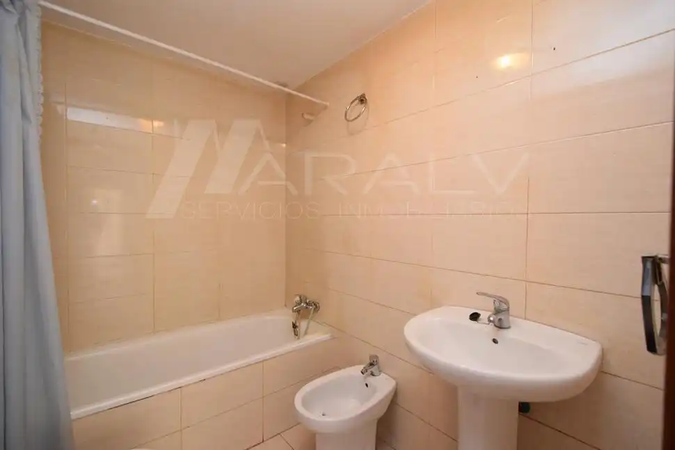 Flat for sale in Calle Ciudad Vieja de Cáceres, PAU de Carabanchel
