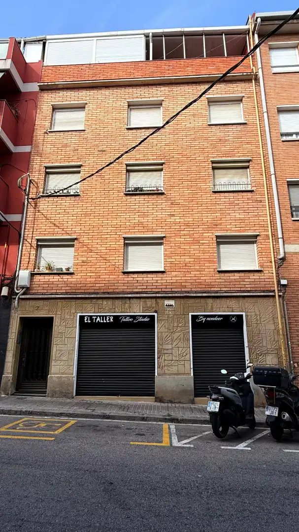 Vista exterior de Piso en venta en Barcelona