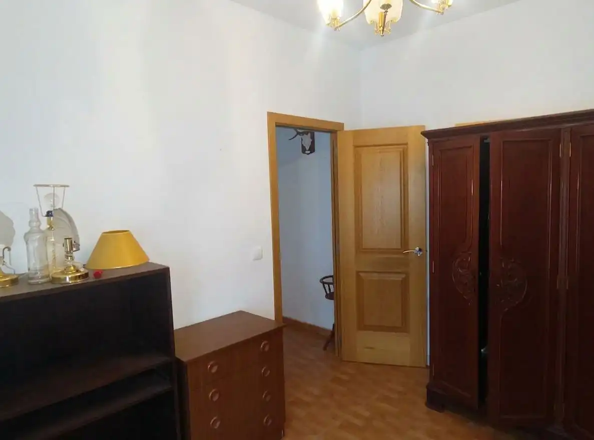 Habitación de Casa adosada en venta en Benacazón con Aire acondicionado y Amueblado