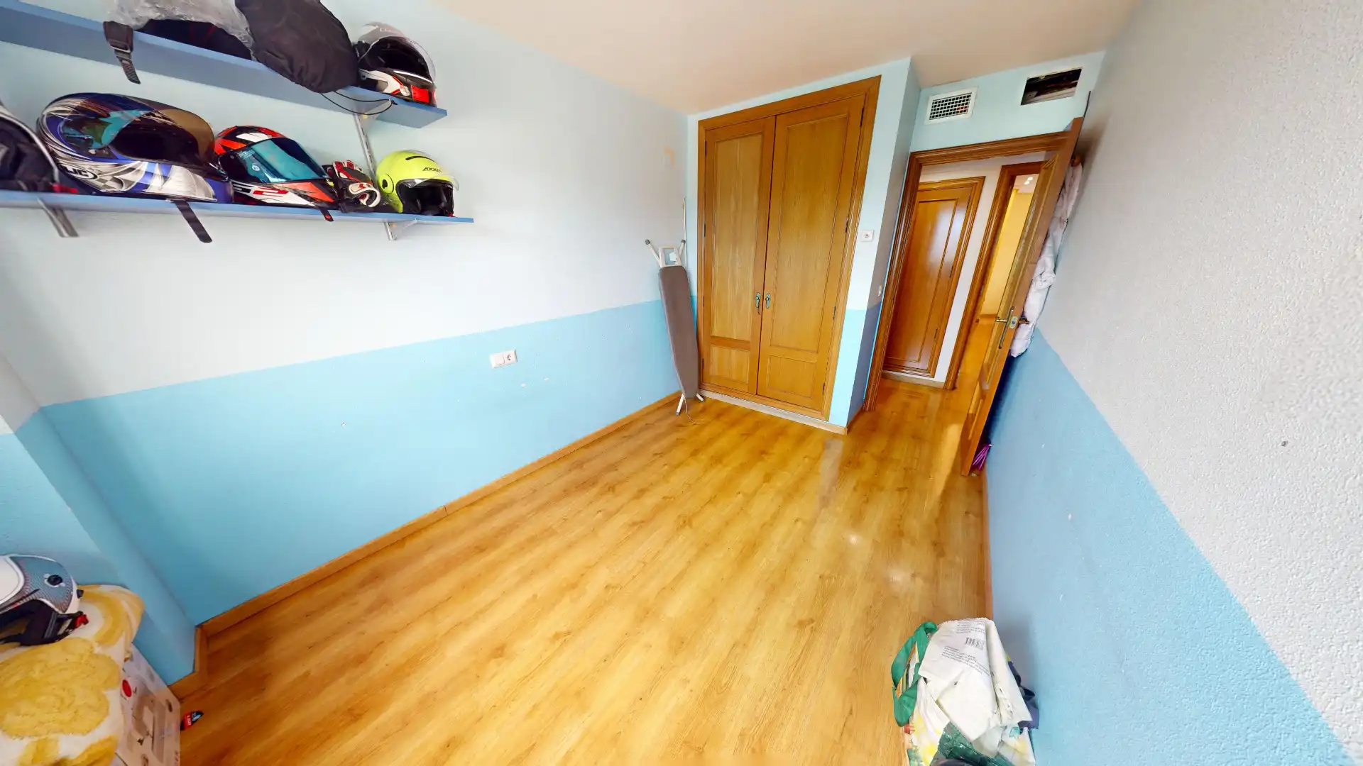 Habitación de Piso en venta en Alicante / Alacant con Aire acondicionado, Calefacción y Terraza