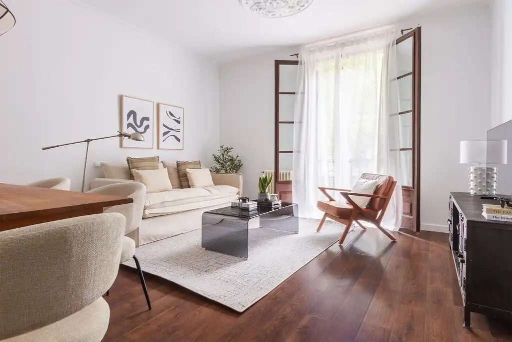 Living room of Apartments for sale in Barcelona  with Air Conditioner, Heating and Parquet flooring