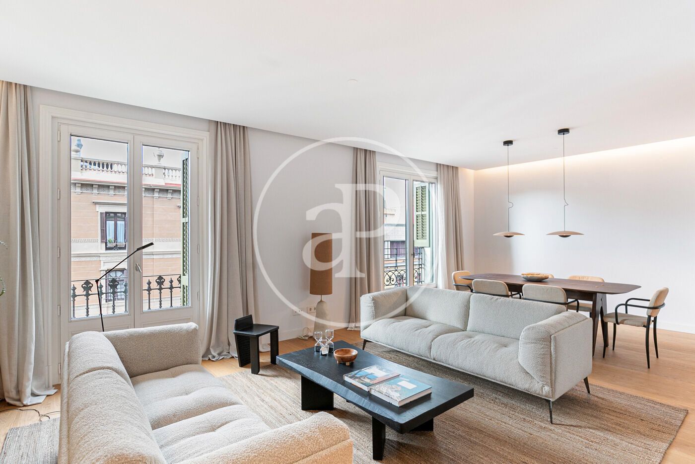 Sala d'estar de Pis en venda en  Barcelona Capital amb Aire condicionat, Calefacció i Jardí privat