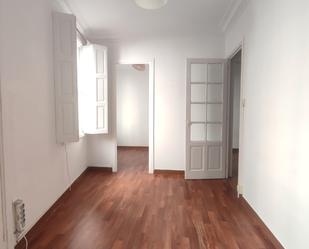 Dormitori de Apartament de lloguer en A Coruña Capital  amb Rentadora