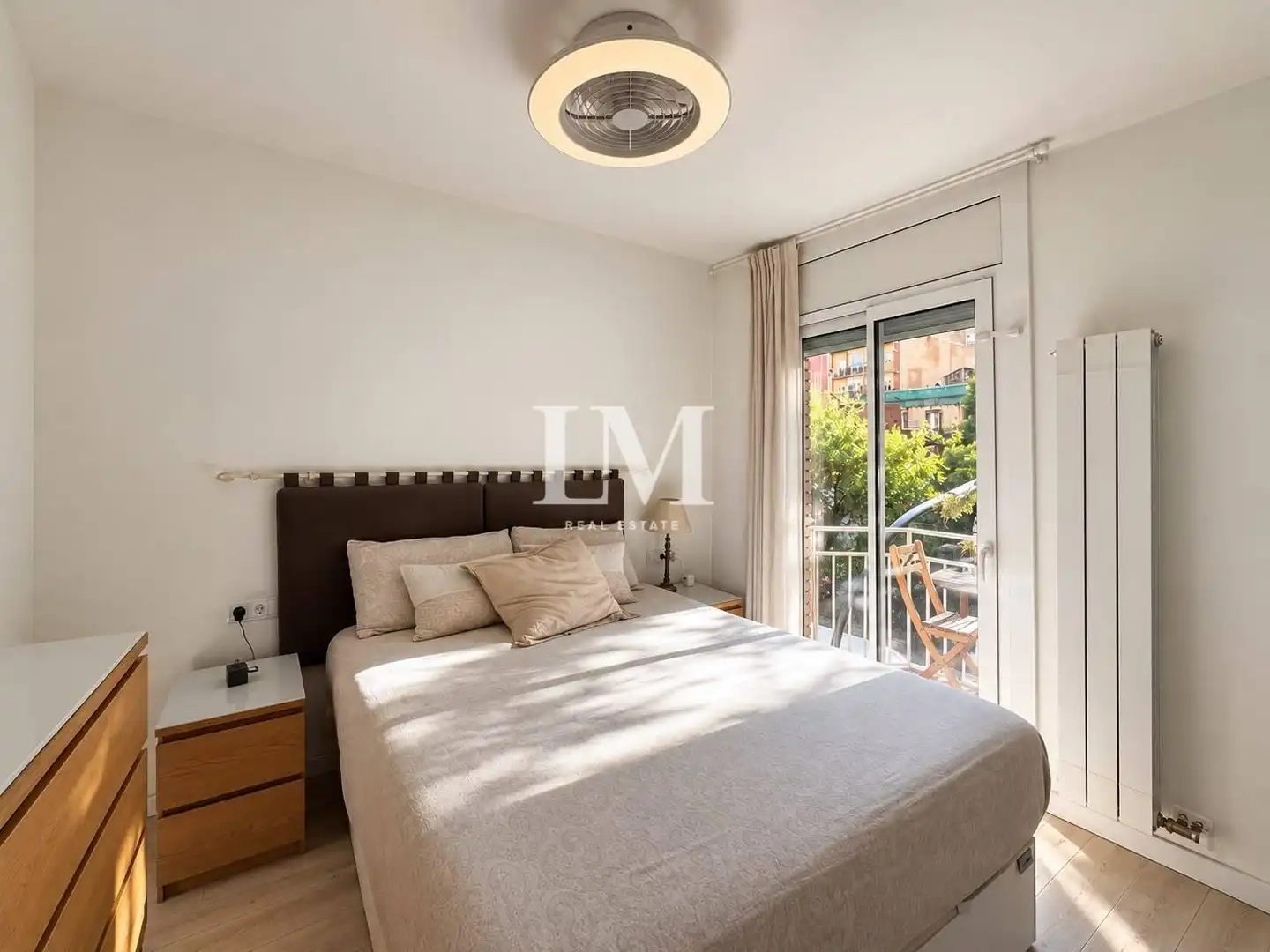 Dormitori de Apartament en venda en Gràcia