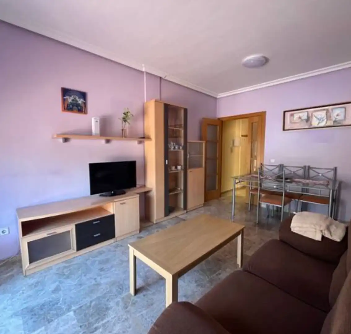 Wohnzimmer von Wohnung zur Miete in Ciudad Real mit Klimaanlage, Terrasse und Möbliert