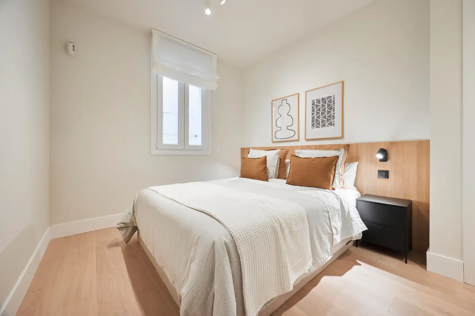 Schlafzimmer von Wohnung zur Miete in Madrid mit Klimaanlage, Heizung und Balkon