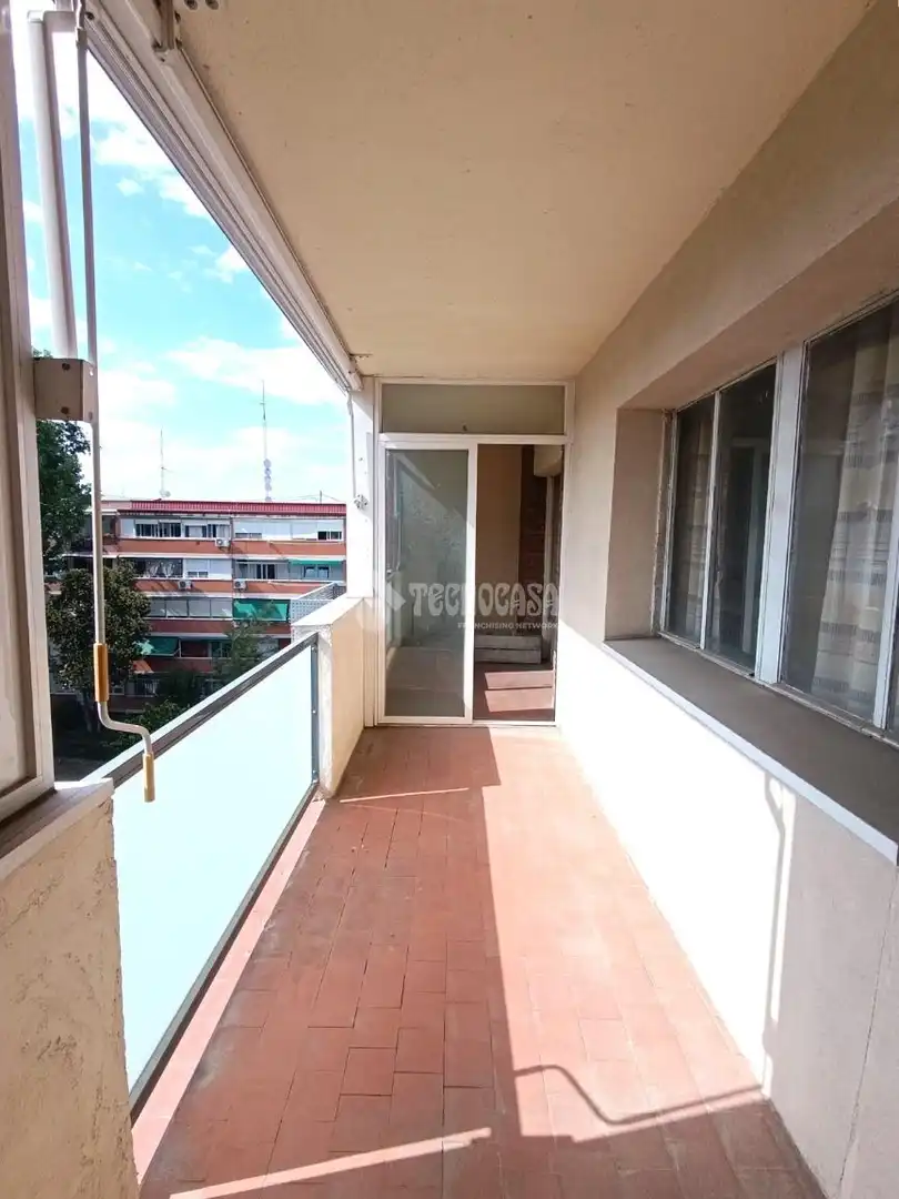 Balcony of Flat for sale in Madrid