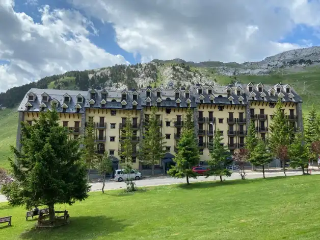Vista exterior de Ático en venta en Aisa con Calefacción, Parquet y Trastero