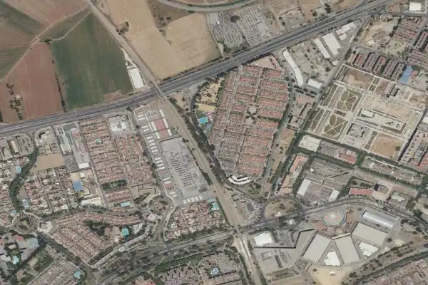 Vista exterior de Piso en venta en Este - Alcosa- Torreblanca