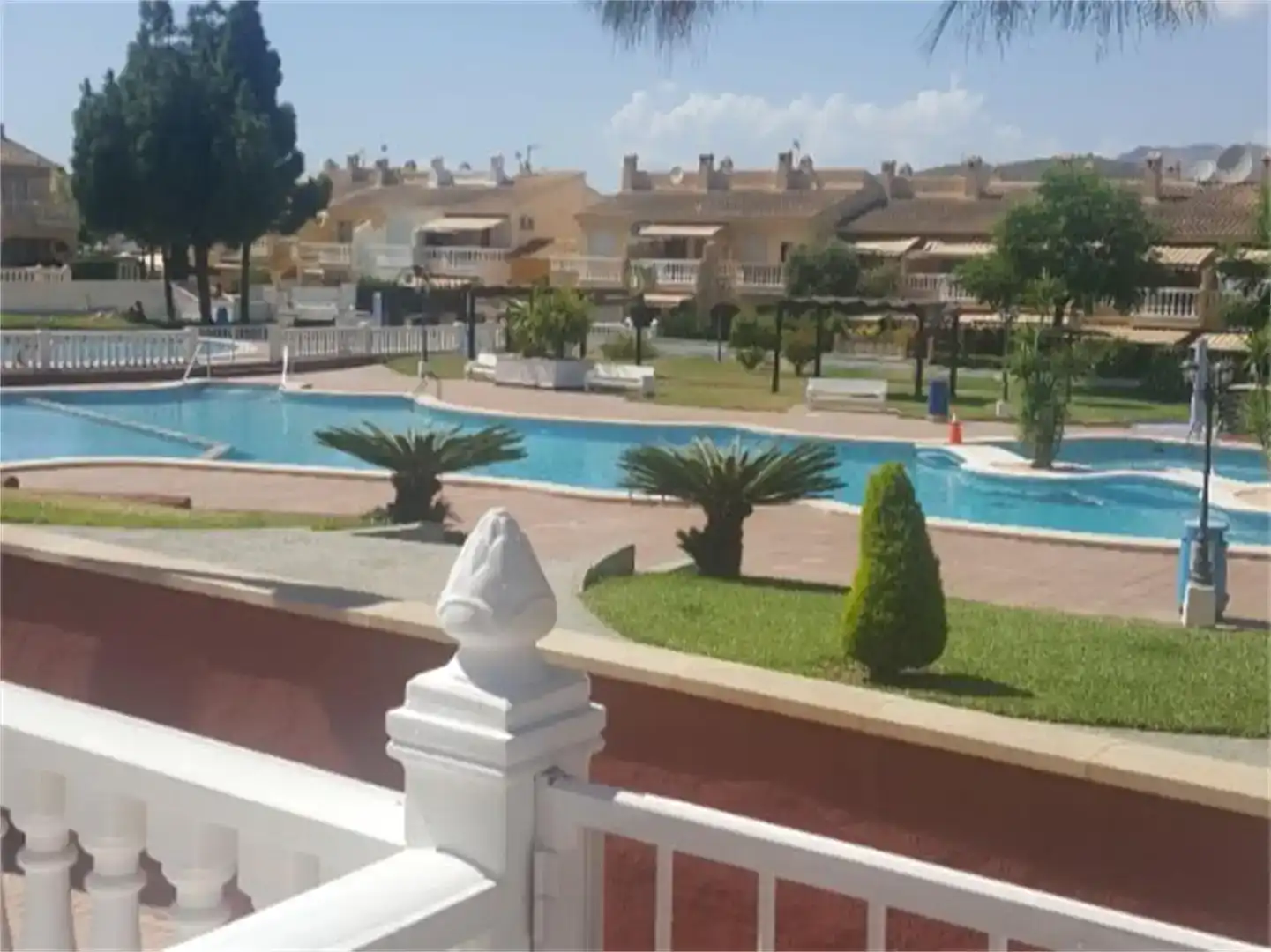 Jardín de Casa adosada de alquiler en Pueblo Acantilado - Lanuza