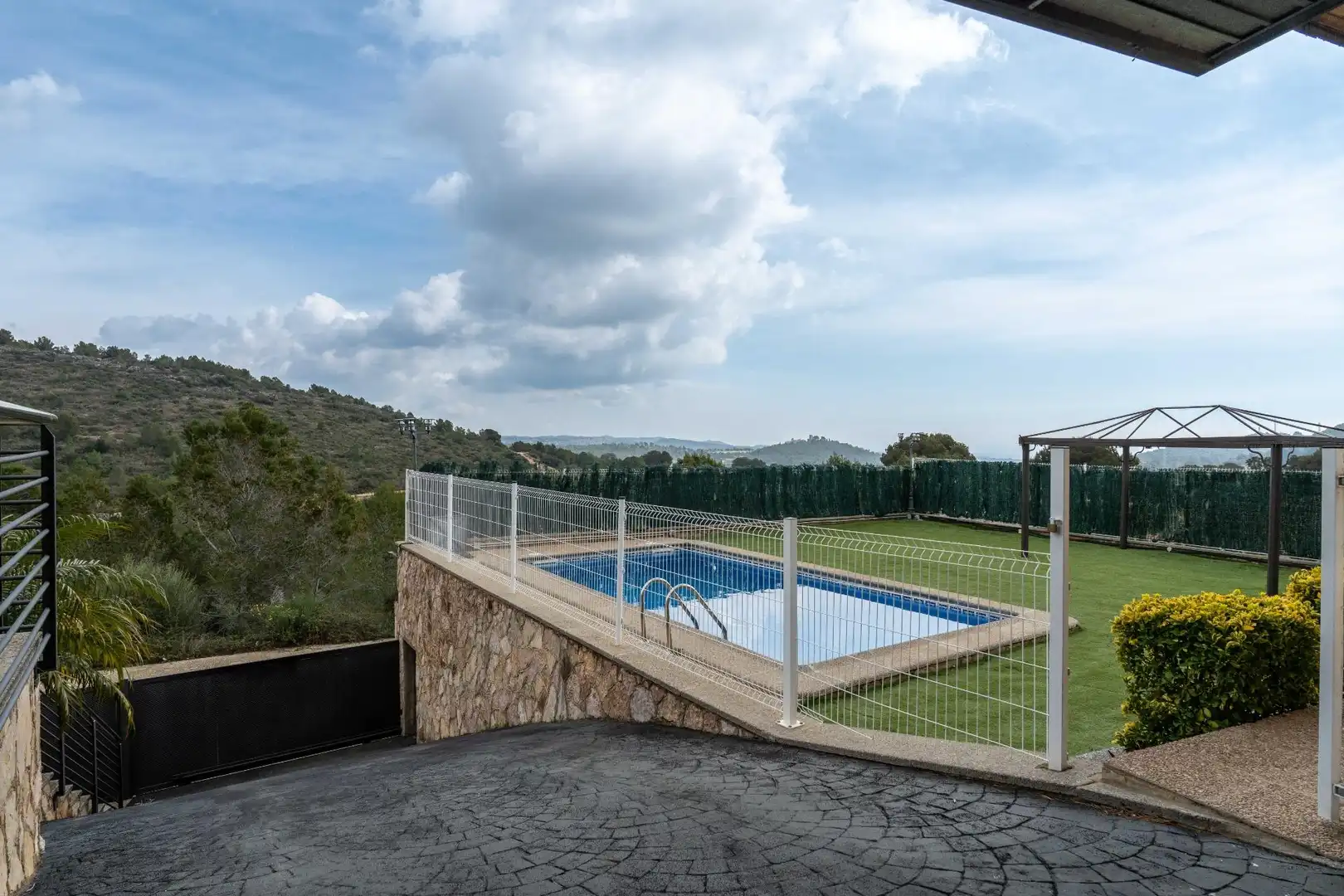 Piscina de Casa o xalet en venda en El Vendrell amb Calefacció, Jardí privat i Terrassa