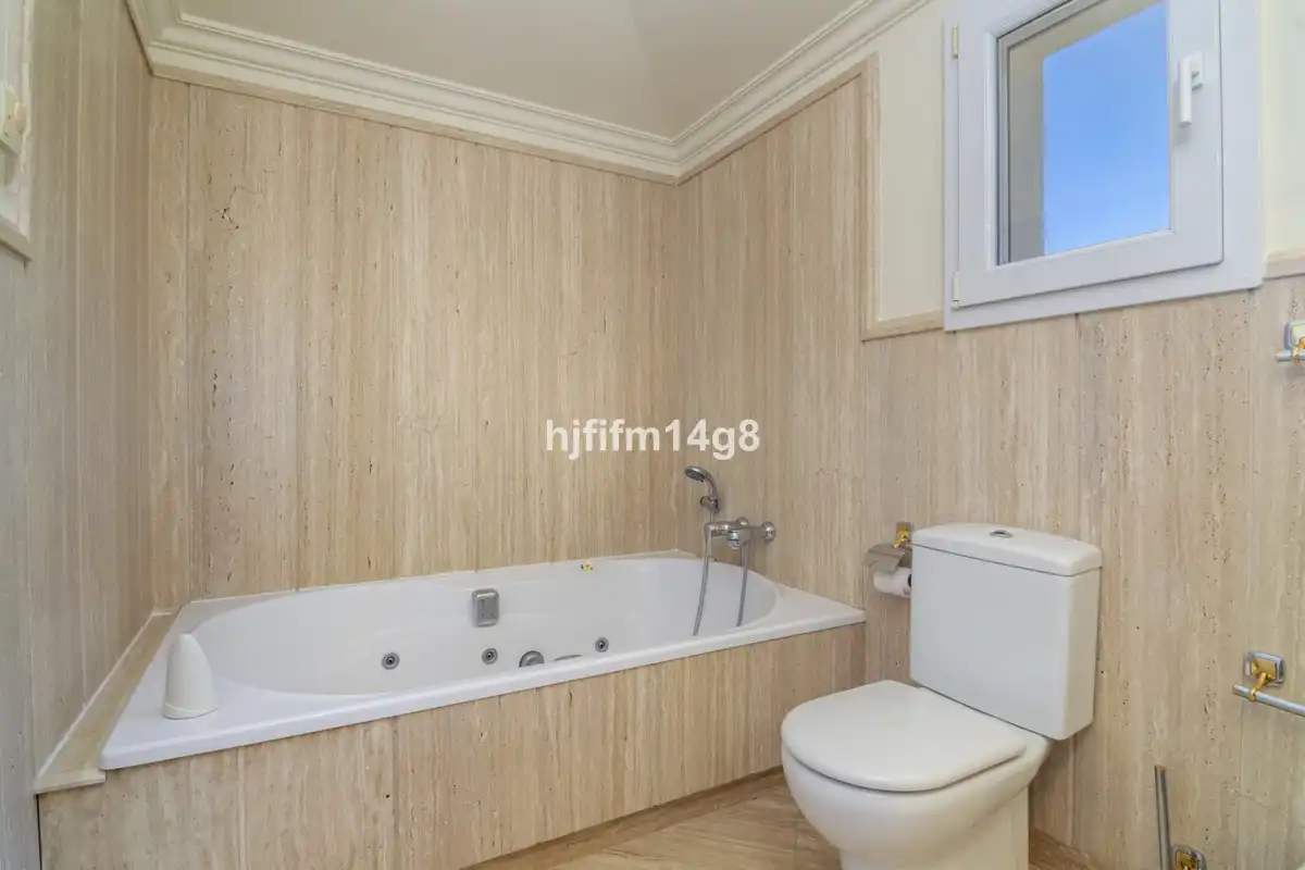 Ático con piscina en venta en Nueva Andalucía, imagen 15