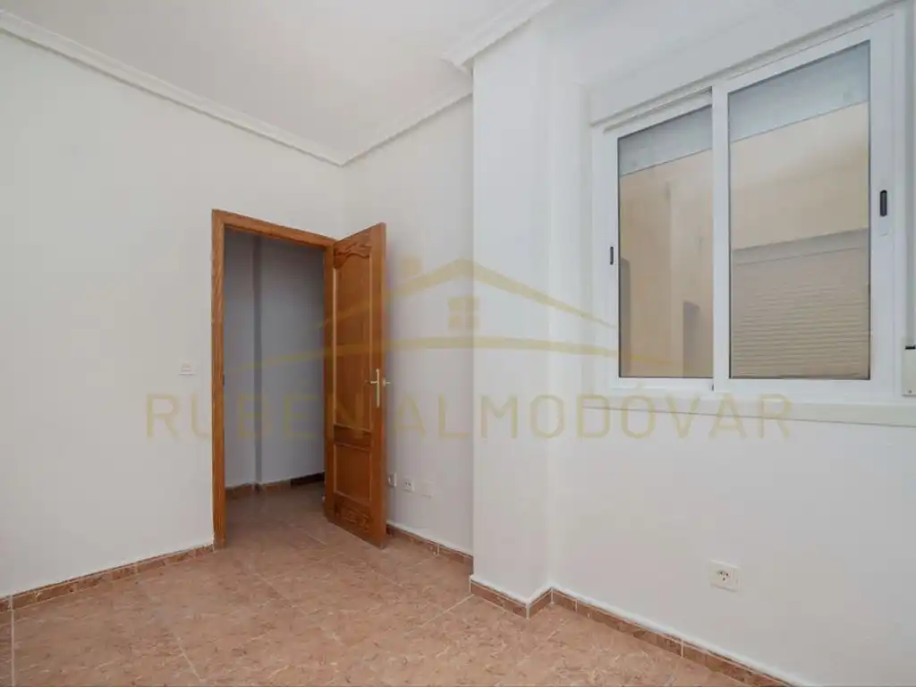 Flat for sale in Torrevieja