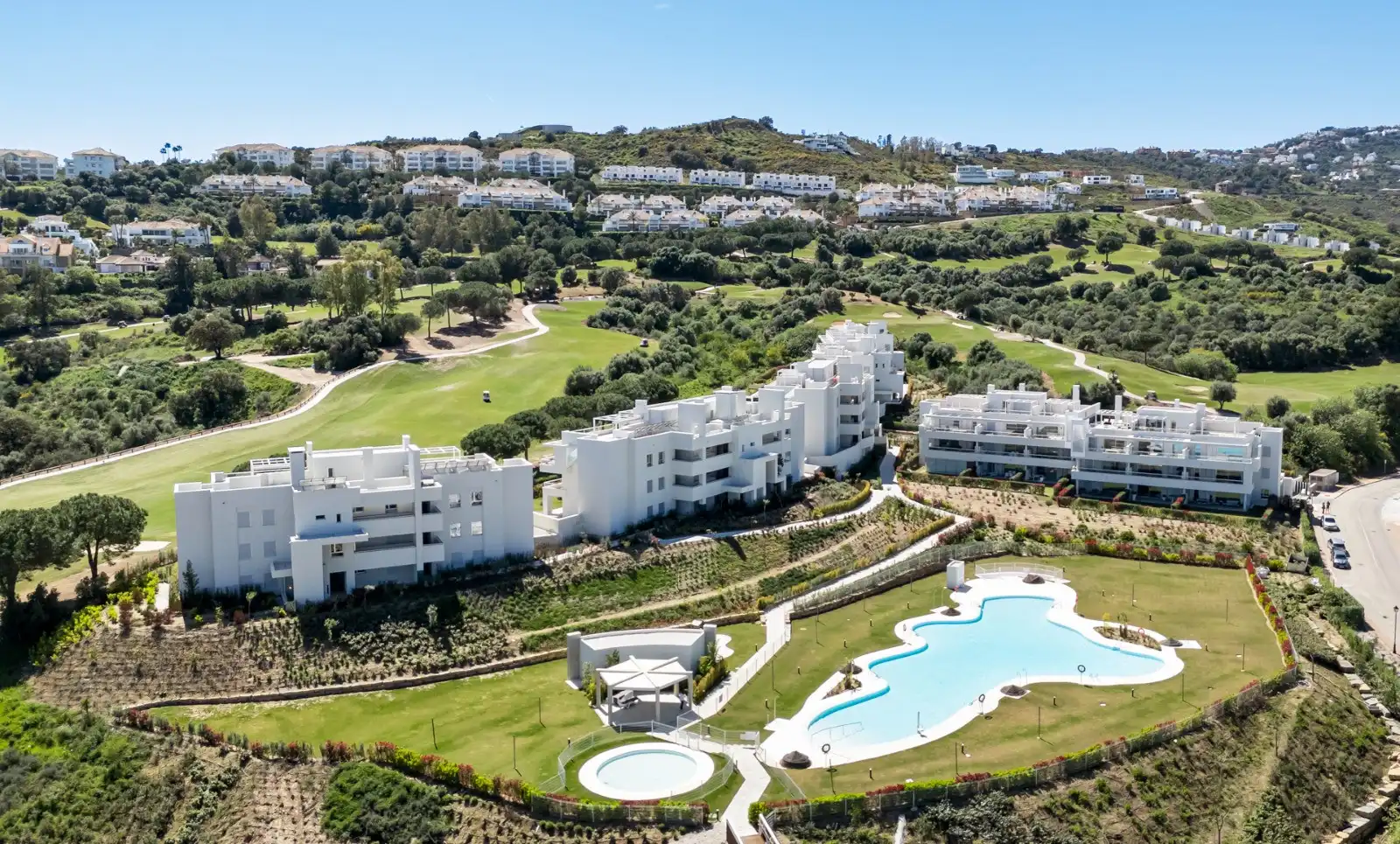 Vista exterior de Àtic en venda en Mijas amb Aire condicionat, Terrassa i Traster