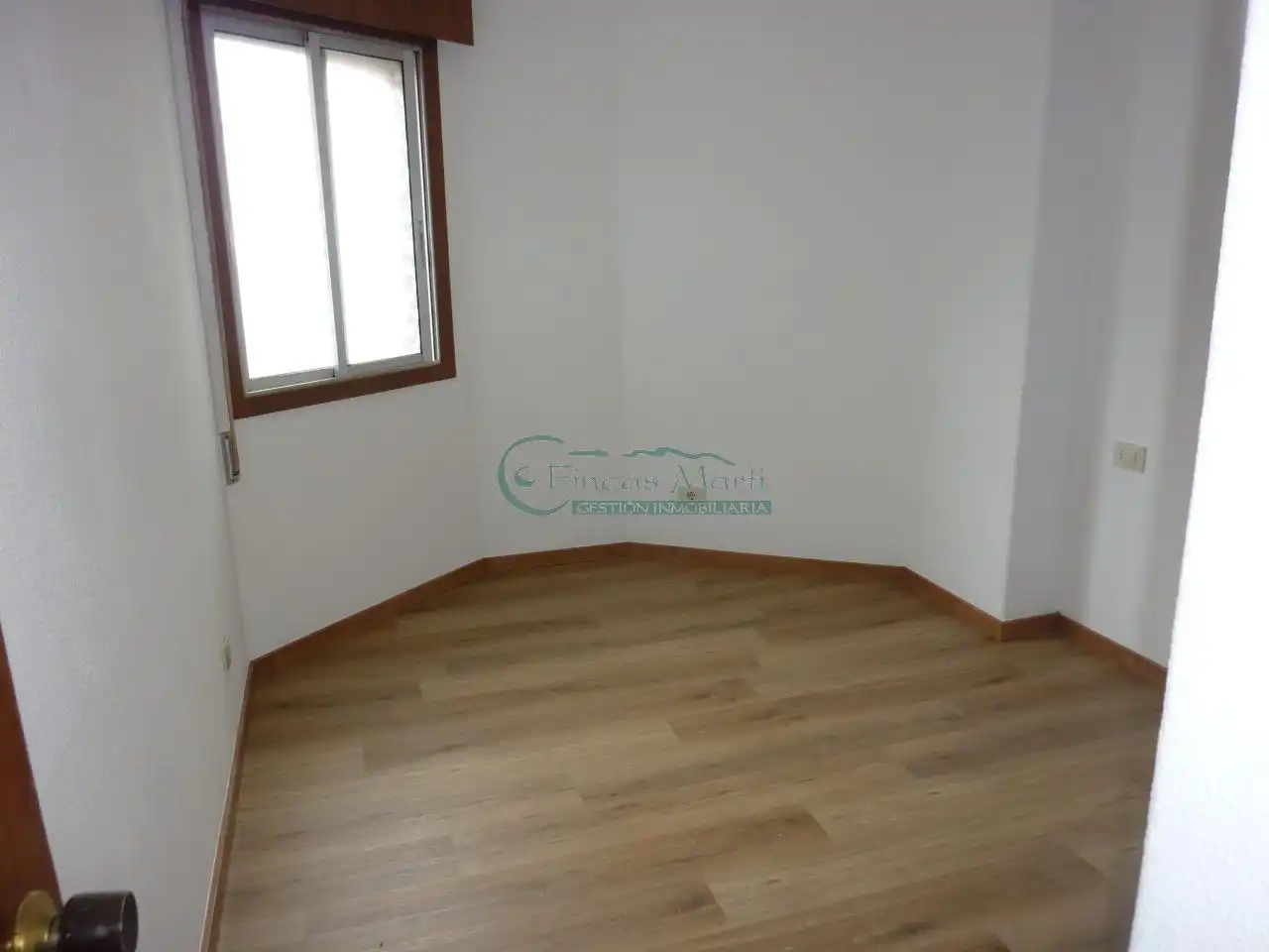 Habitación de Piso en venta en Vigo  con Trastero y Balcón