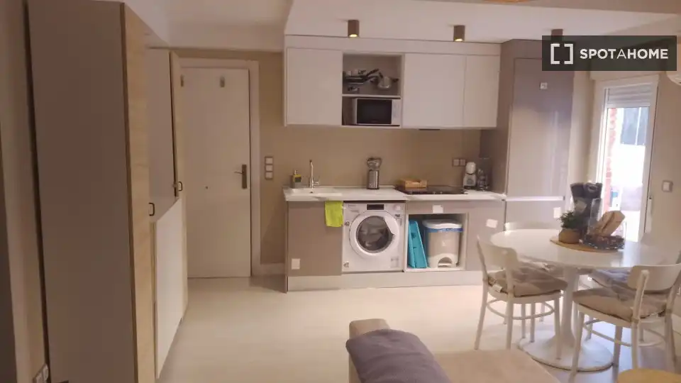 Room in Valdeacederas