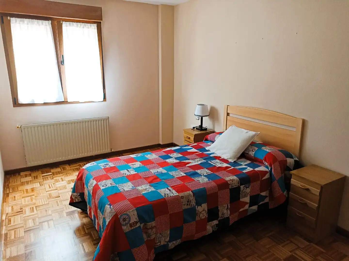 Bedroom of Flat for sale in Navia