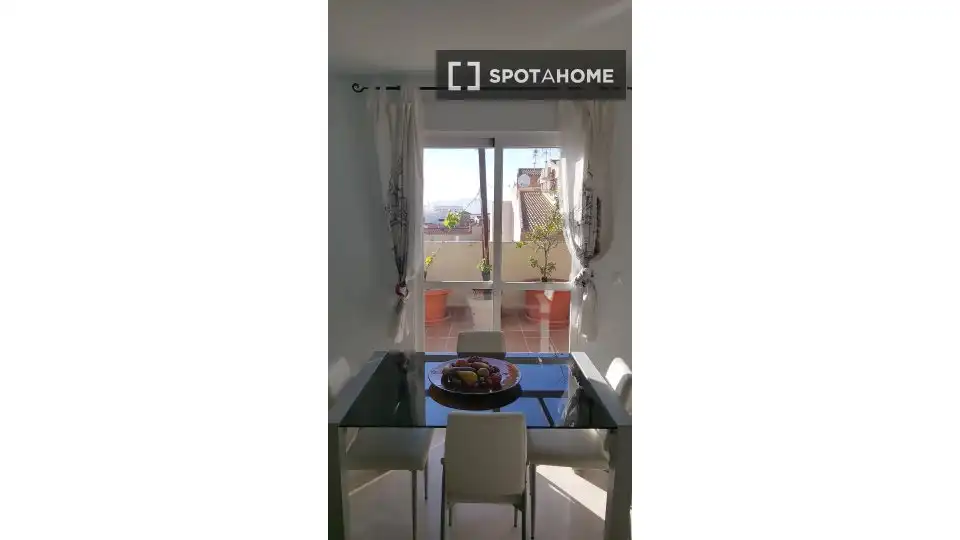 Exterior view of Flat for share in Armilla  with Air Conditioner, Heating and Furnished