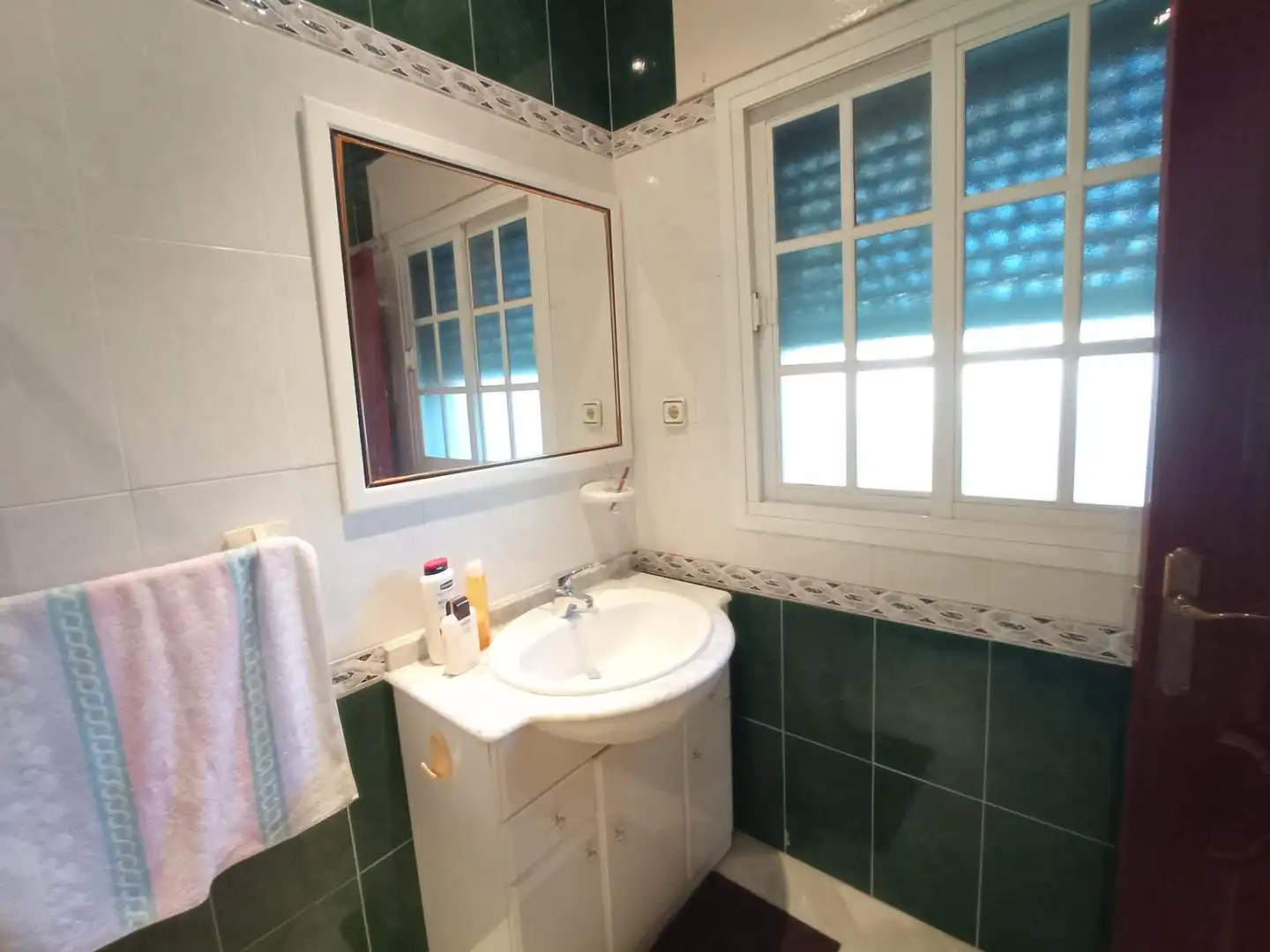 Baño de Casa o chalet en venta en Chiclana de la Frontera con Aire acondicionado, Calefacción y Jardín privado