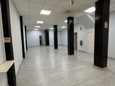 Local comercial en alquiler en Avenida de Suecia