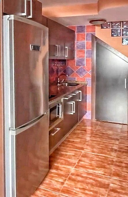 Cuina de Casa o xalet en venda en San Bartolomé de Tirajana amb Aire condicionat, Terrassa i Moblat