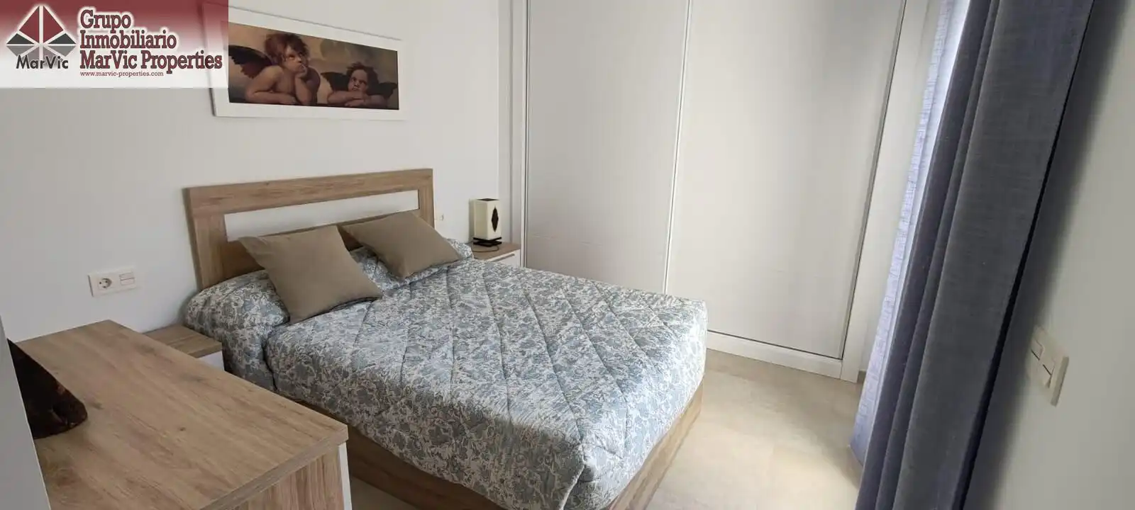 Dormitori de Casa o xalet en venda en Benidorm amb Aire condicionat i Jardí privat