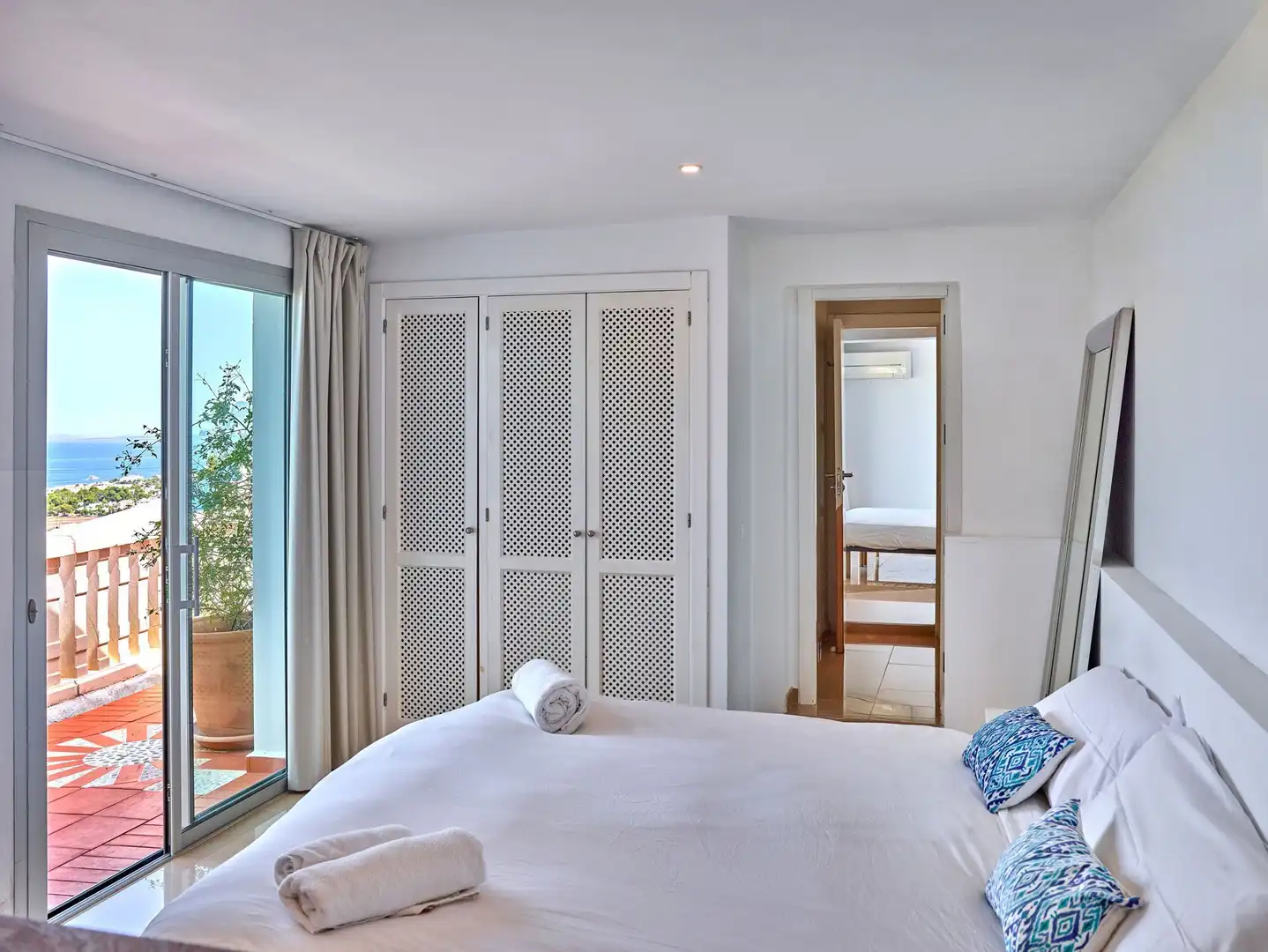 Habitación de Casa o chalet en venta en Sant Josep de sa Talaia con Aire acondicionado, Calefacción y Jardín privado